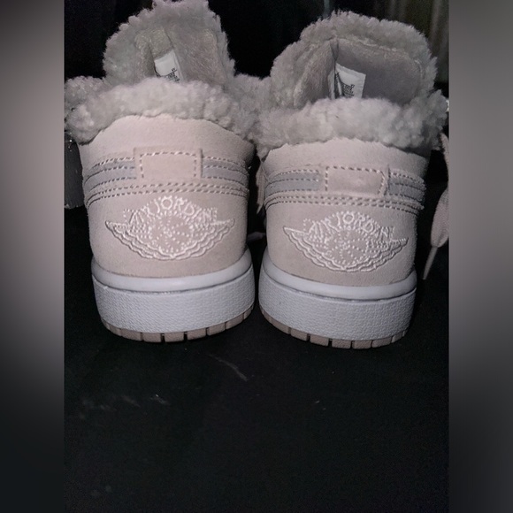 Jordan 1 - Picture 4 of 7